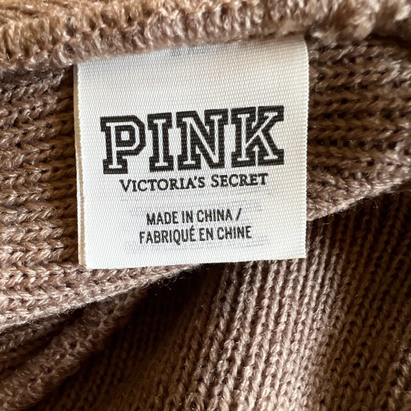 PINK by Victoria’s Secret Rib Knit Monogrammed “P” Taupe Tan Brown Beanie - Picture 4 of 9